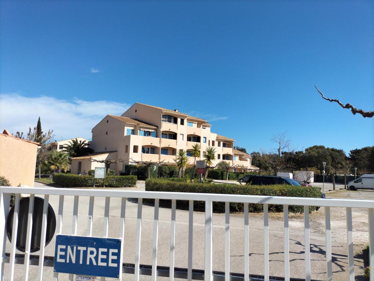 Appartement T2, 4 Personnes, Climatise, Avec Piscine, Village De La Mer La Londe-les-Maures Dış mekan fotoğraf